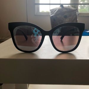 “It’s my way” flat cat eye mirrored sunglasses